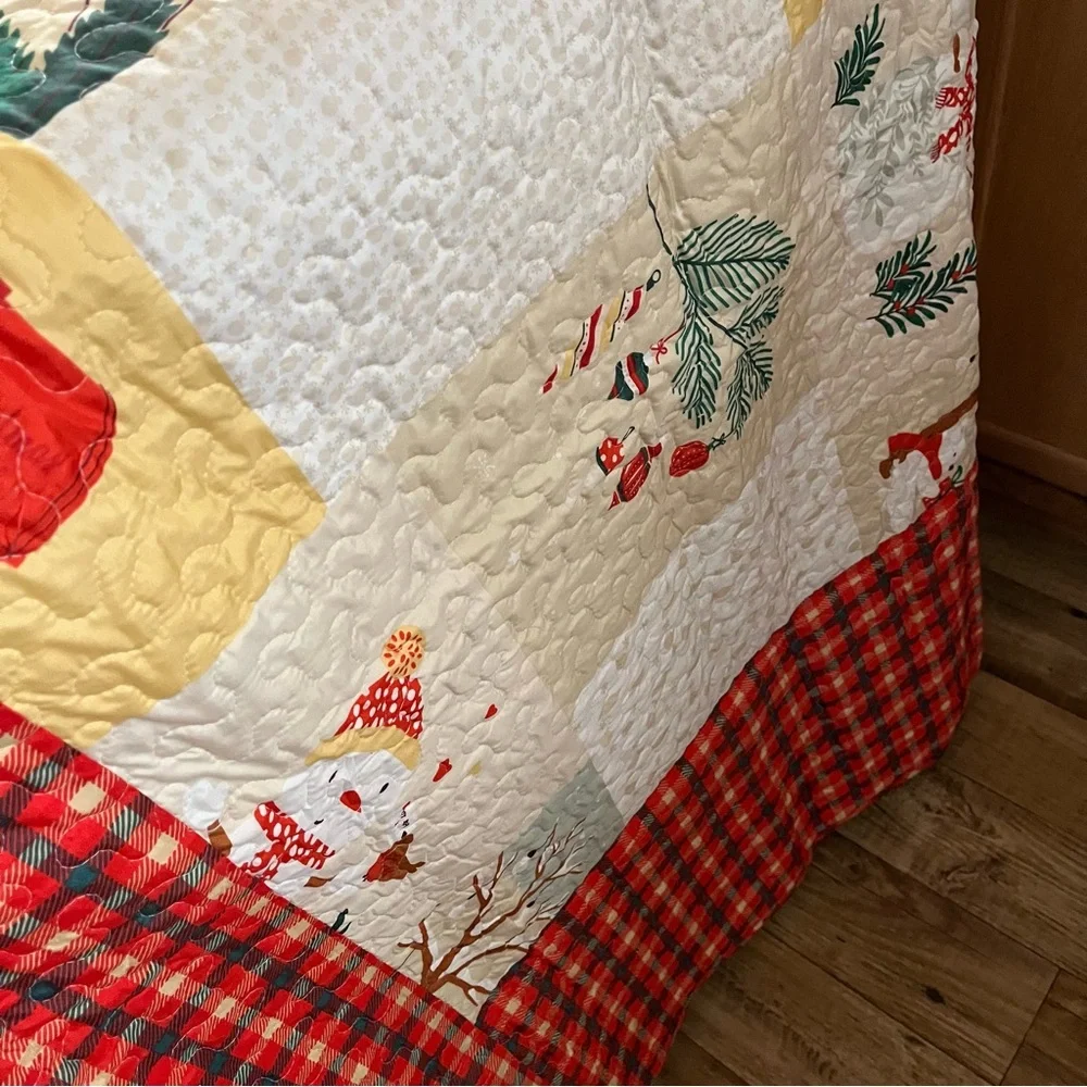Mar Cielo Holiday California King Quilt with Pillow Shams